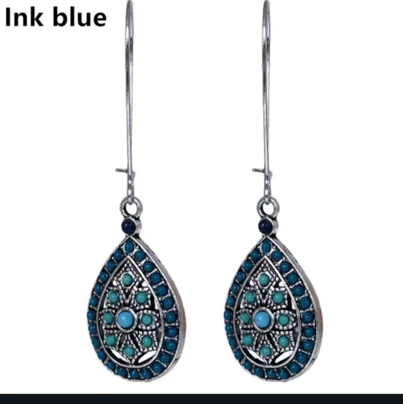 💙💙NEW💙💙BEAUTIFUL!! BOHOMEIAN INK BLUE Dangle Earrings 💙💙 - Picture 2 of 12